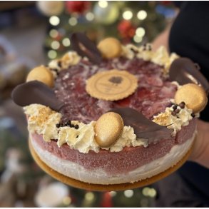 Glutenfri nyt�rsislagkage 2026 � Jordb�r & softice gelato | 8�10 personer