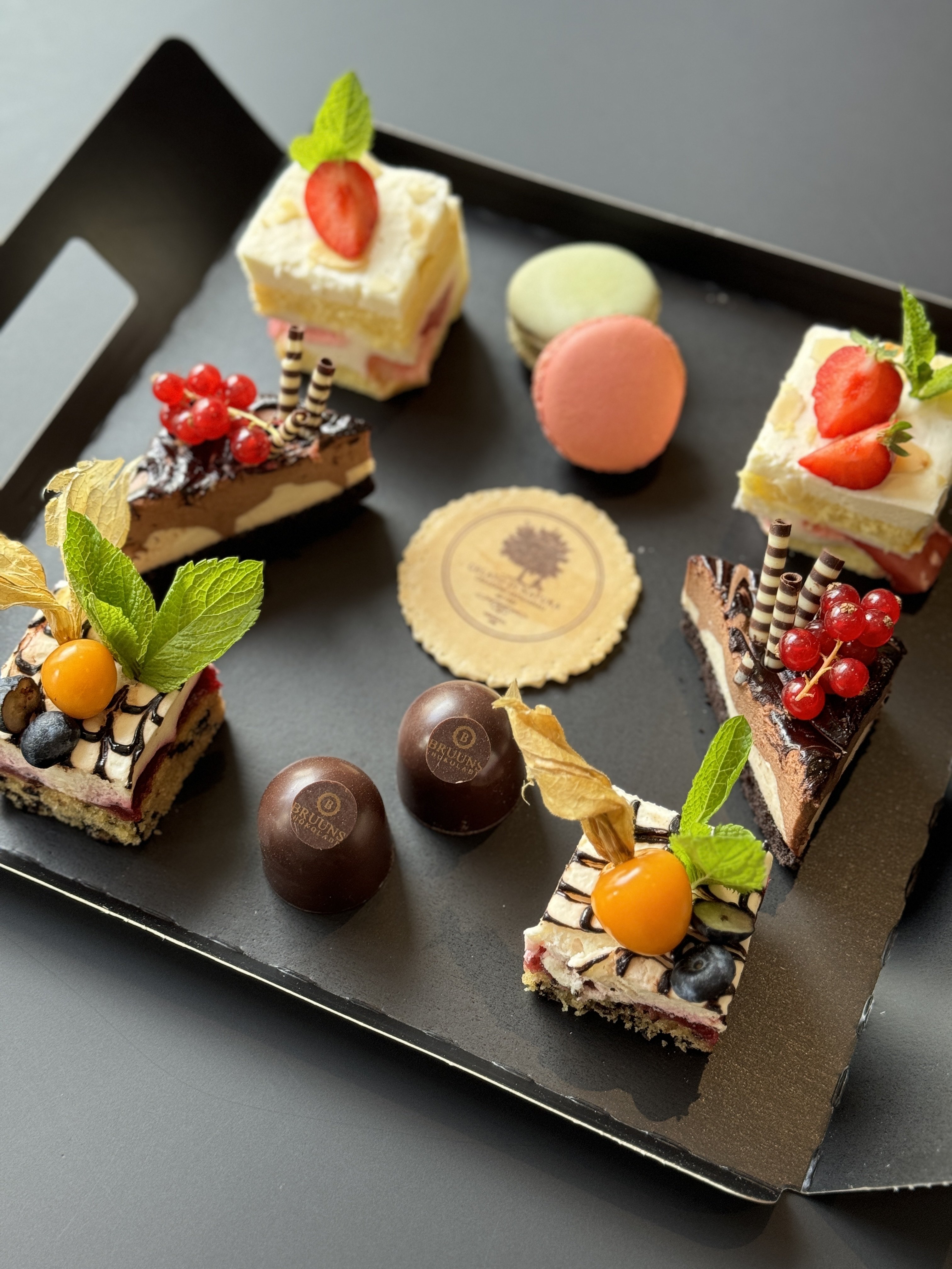 Kagetapas  luksusdessert som takeaway, 2 personer