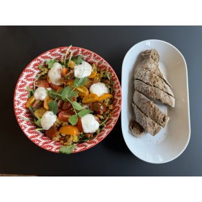 Salatbowle med couscous | 1 pers | menu til afhentning