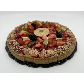 Jordbrtrte med sprd bund, vaniljecreme og friske jordbr i blank brgele – fra Gelato di Natura.