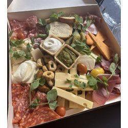 Lkker tapas to go, bestil nemt online. Inkl. gratis dessert. Afhentning i Esbjerg eller Fredericia 