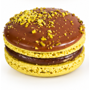 Italiensk luksus macaron med Dubai Chocolate, pistacie, m�lkechokolade og spr�d kataifi