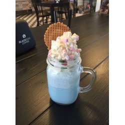 DESSERT OPSKRIFT - Milkshake, bubbelgum m/ mashmallows
