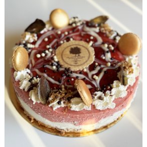 Nyt�rs islagkage fra gelato di natura. Luksus dessert til mange.